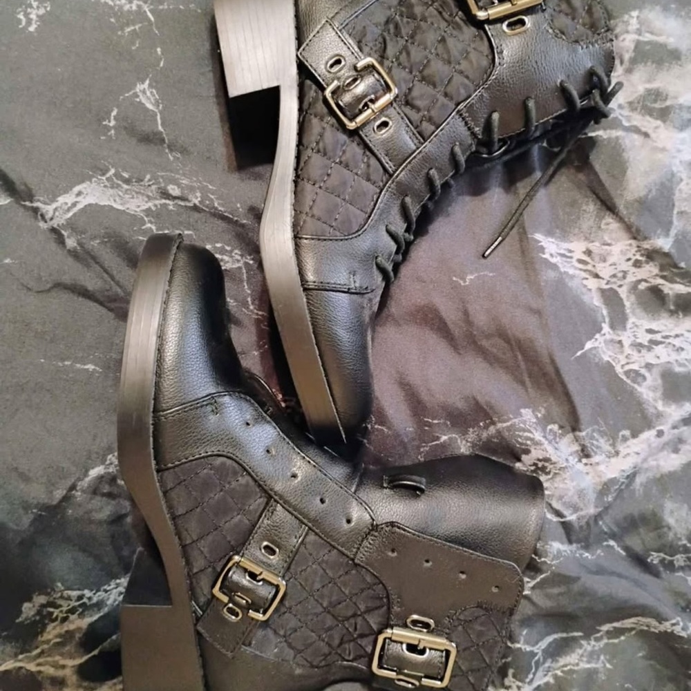 Black Quilted Women's Boots